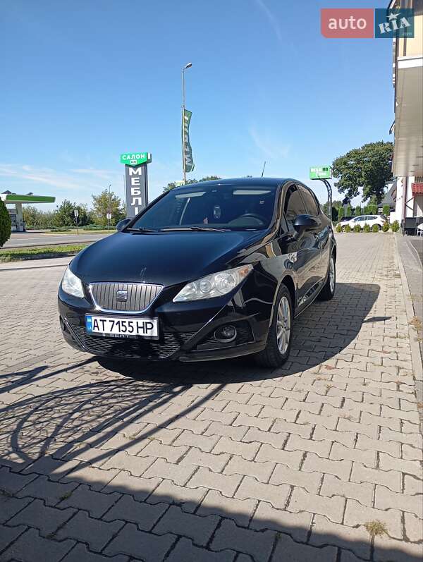 Хетчбек SEAT Ibiza 2011 в Снятині
