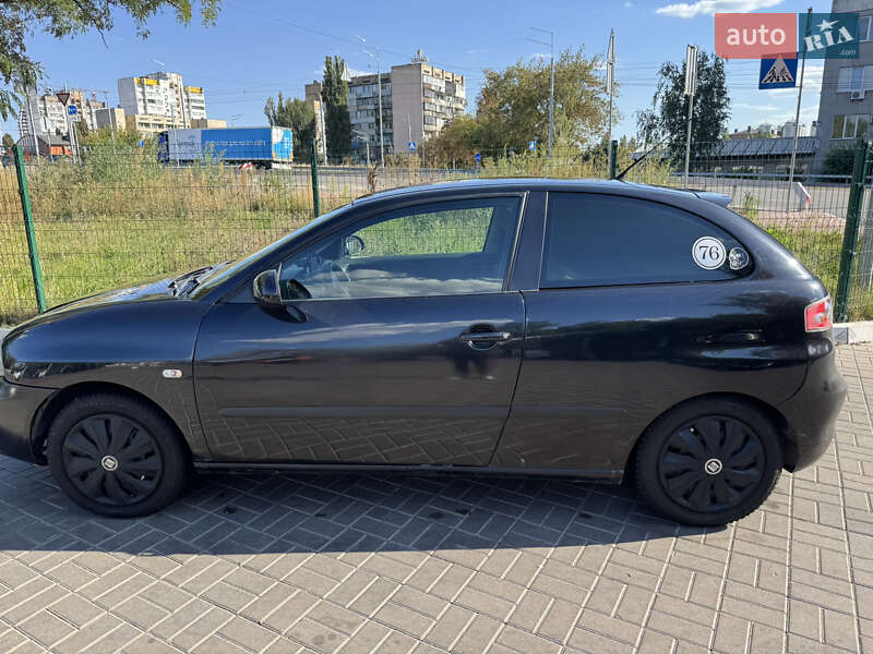 Хетчбек SEAT Ibiza 2008 в Києві