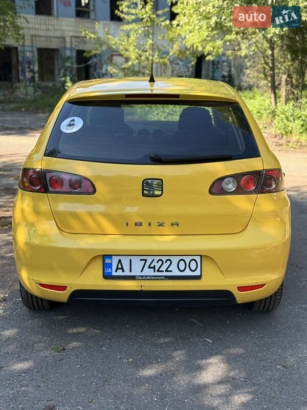 Хэтчбек SEAT Ibiza 2006 в Киеве