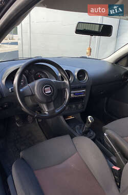 Хэтчбек SEAT Ibiza 2007 в 