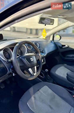 Хэтчбек SEAT Ibiza 2009 в 