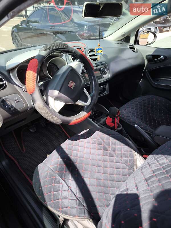 Хэтчбек SEAT Ibiza 2010 в Киеве