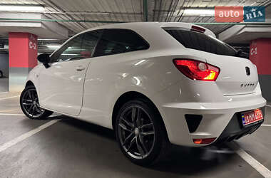 Хэтчбек SEAT Ibiza 2010 в 