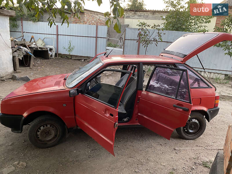 Хетчбек SEAT Ibiza 1989 в Новгородці