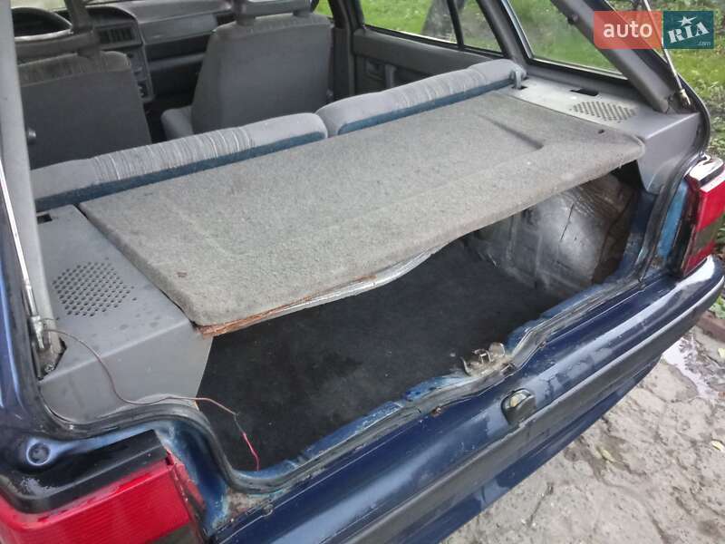 Хэтчбек SEAT Ibiza 1992 в Львове