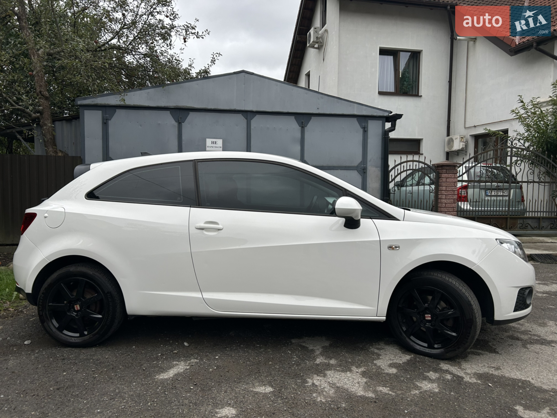 2010 SEAT Ibiza - мініатюра 2