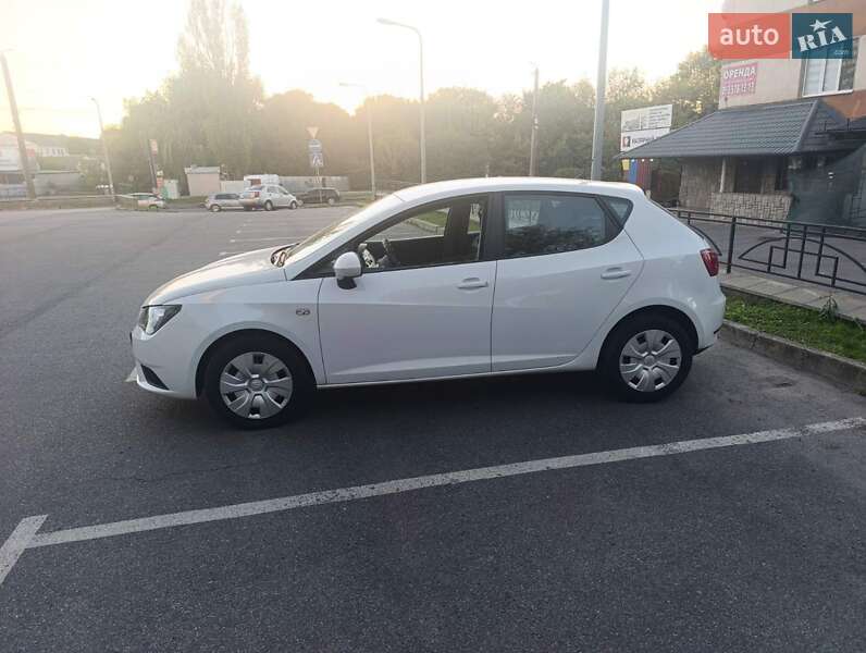 Хэтчбек SEAT Ibiza 2015 в Виннице
