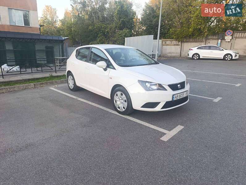 Хэтчбек SEAT Ibiza 2015 в 