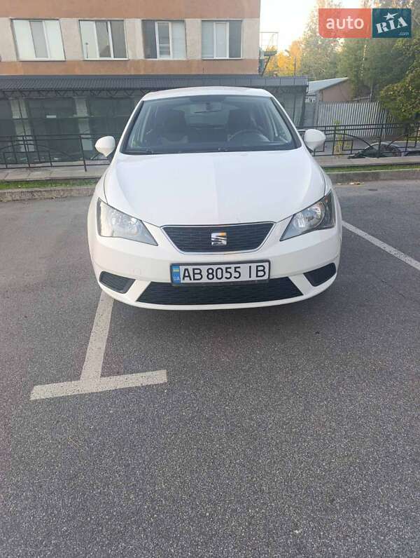 Хэтчбек SEAT Ibiza 2015 в Виннице
