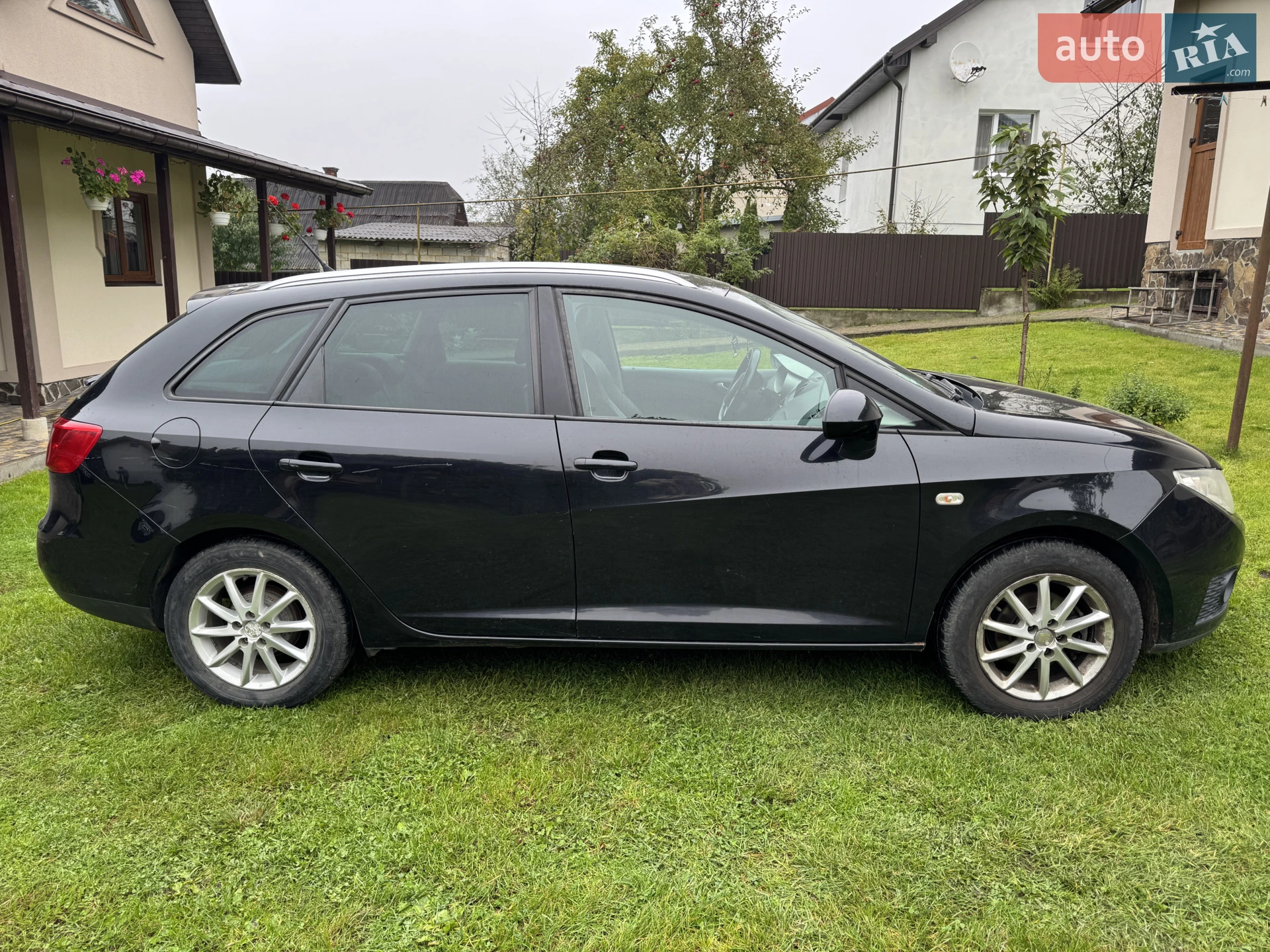 2011 SEAT Ibiza - мініатюра 2