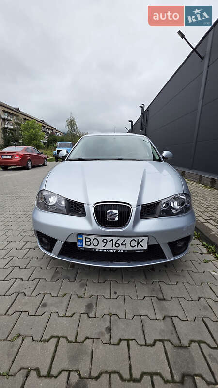 Хетчбек SEAT Ibiza 2009 в Мукачевому фото Хетчбек SEAT Ibiza 2009 в Мукачевому