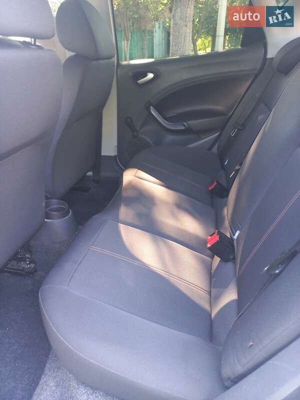 Хетчбек SEAT Ibiza 2010 в Черкасах фото 9 Хетчбек SEAT Ibiza 2010 в Черкасах