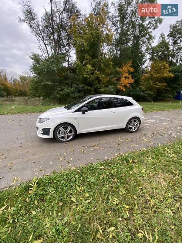 Хэтчбек SEAT Ibiza 2011 в Дунаевцах фото 26 Хэтчбек SEAT Ibiza 2011 в Дунаевцах