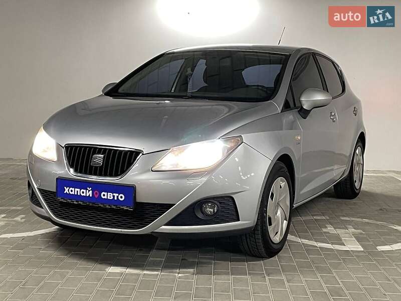 Хэтчбек SEAT Ibiza 2011 в Киеве фото 5 Хэтчбек SEAT Ibiza 2011 в Киеве