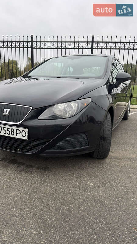 Хетчбек SEAT Ibiza 2011 в Макарові