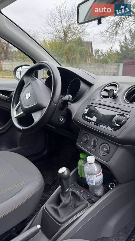 Хетчбек SEAT Ibiza 2011 в Макарові