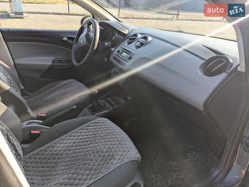 Универсал SEAT Ibiza 2015 в Харькове фото 15 Универсал SEAT Ibiza 2015 в Харькове