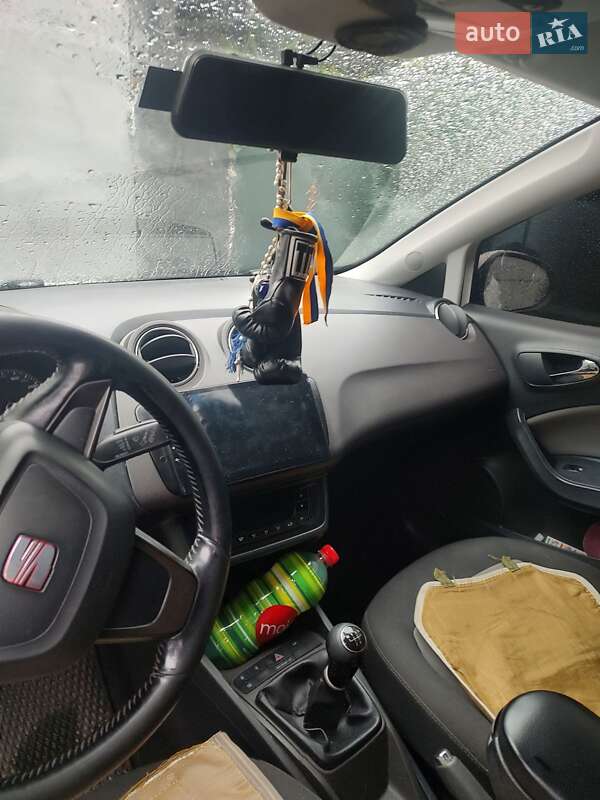 Универсал SEAT Ibiza 2012 в Обухове фото 12 Универсал SEAT Ibiza 2012 в Обухове