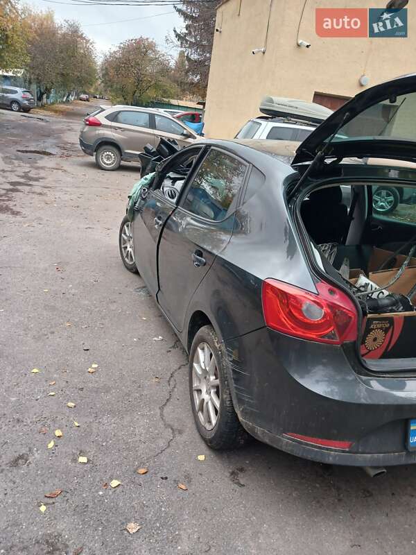 Хэтчбек SEAT Ibiza 2008 в Виннице