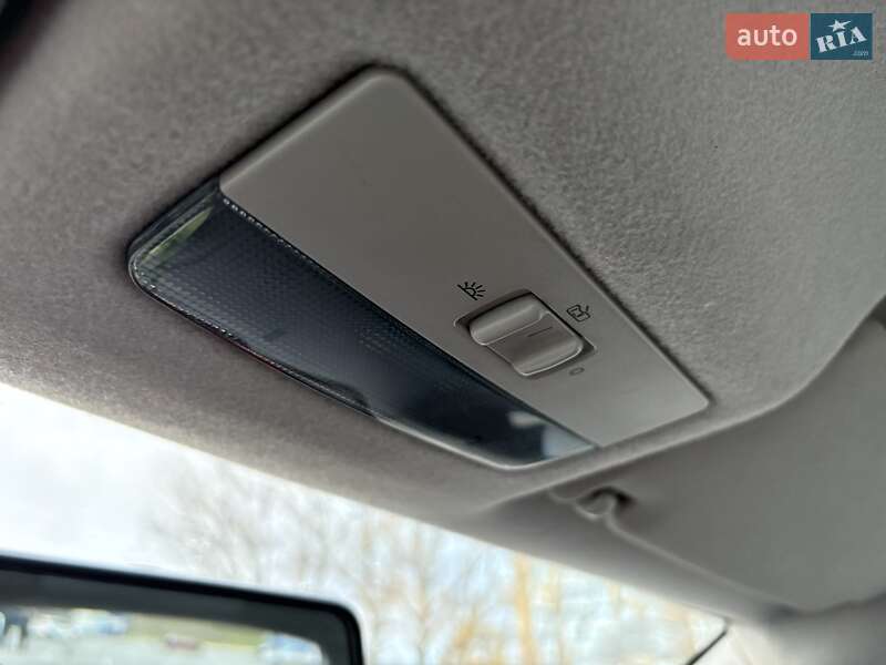 Хэтчбек SEAT Ibiza 2004 в Киеве