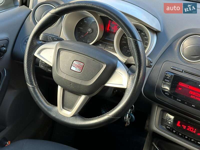 Хэтчбек SEAT Ibiza 2011 в Одессе фото 17 Хэтчбек SEAT Ibiza 2011 в Одессе