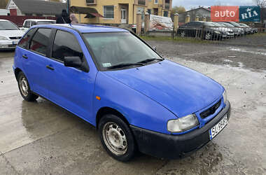 Хетчбек SEAT Ibiza 1999 в Солотвині