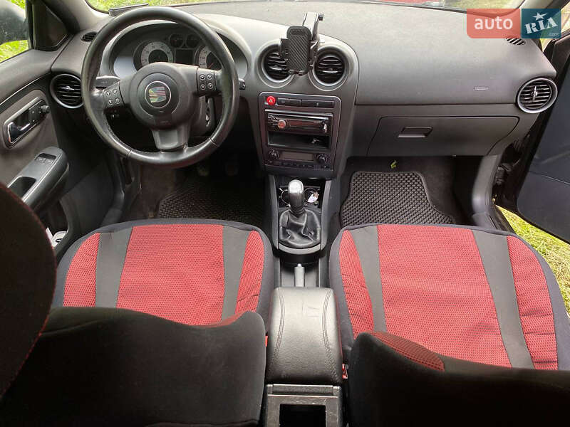 Хэтчбек SEAT Ibiza 2007 в Киеве фото 10 Хэтчбек SEAT Ibiza 2007 в Киеве
