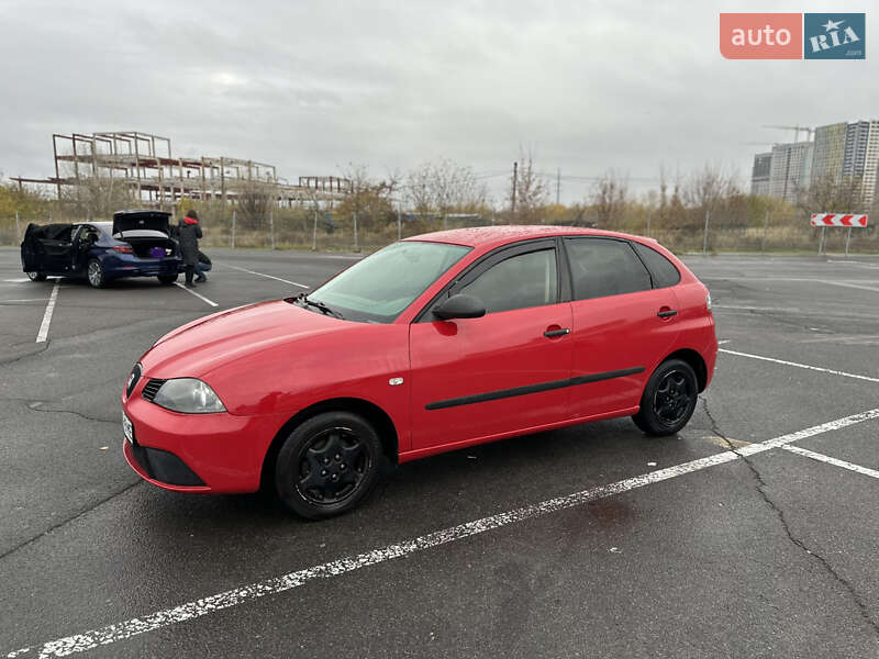 Хэтчбек SEAT Ibiza 2006 в Киеве фото 2 Хэтчбек SEAT Ibiza 2006 в Киеве