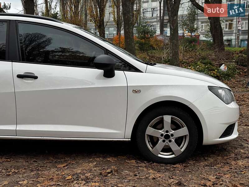 Хетчбек SEAT Ibiza 2013 в Києві