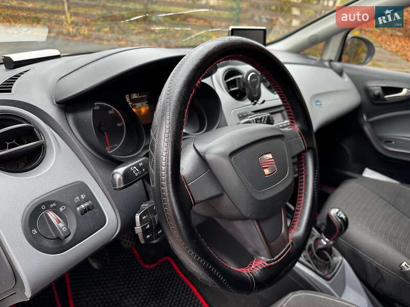 Хетчбек SEAT Ibiza 2013 в Києві