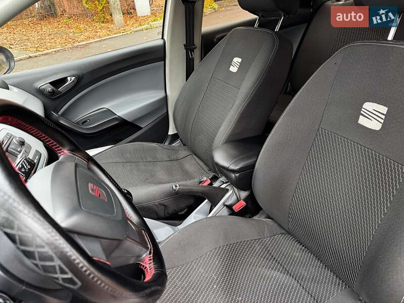 Хетчбек SEAT Ibiza 2013 в Києві