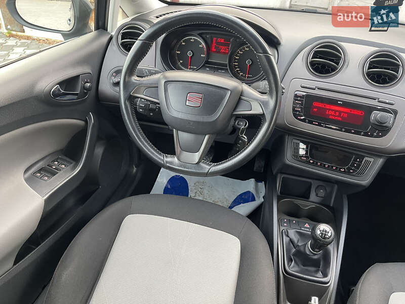 Хэтчбек SEAT Ibiza 2012 в Луцке фото 12 Хэтчбек SEAT Ibiza 2012 в Луцке