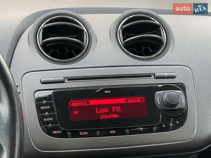 Хэтчбек SEAT Ibiza 2012 в Луцке фото 17 Хэтчбек SEAT Ibiza 2012 в Луцке