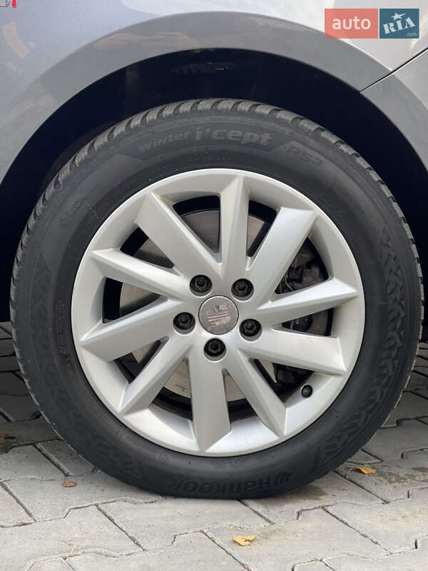 Хэтчбек SEAT Ibiza 2012 в Луцке фото 36 Хэтчбек SEAT Ibiza 2012 в Луцке