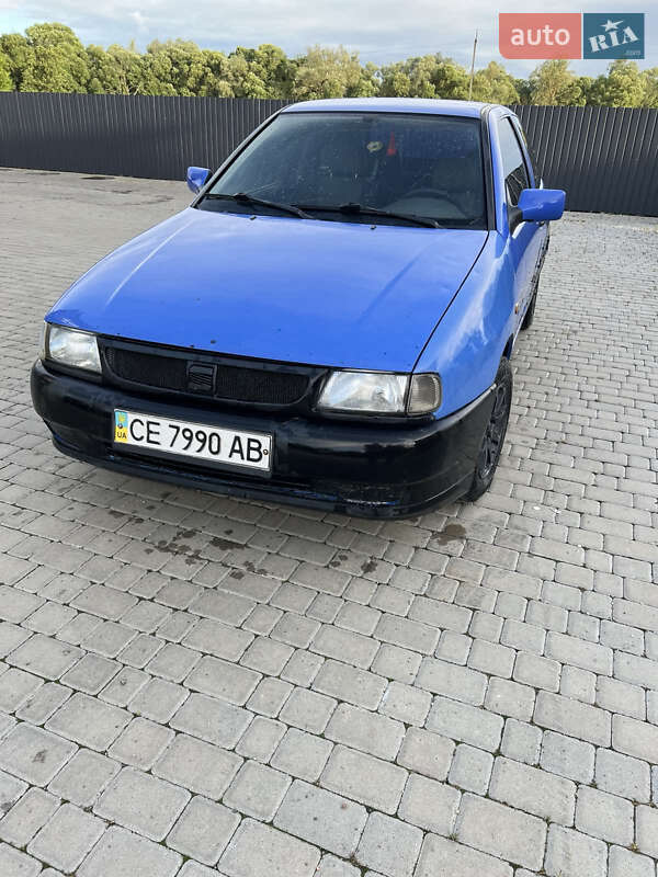 Хетчбек SEAT Ibiza 1996 в Сторожинці