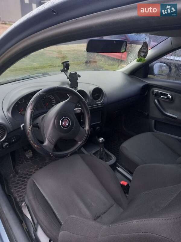 Хэтчбек SEAT Ibiza 2005 в Ирпене фото 4 Хэтчбек SEAT Ibiza 2005 в Ирпене