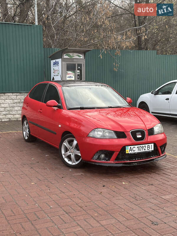 Хэтчбек SEAT Ibiza 2008 в Киеве