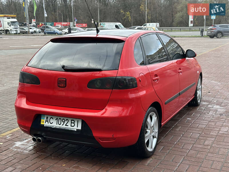 Хэтчбек SEAT Ibiza 2008 в Киеве