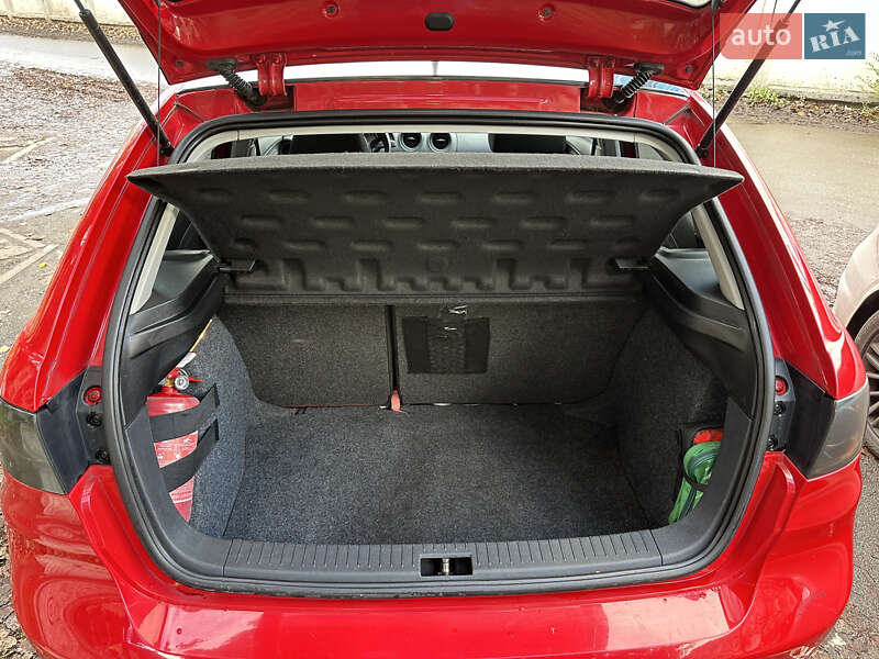 Хэтчбек SEAT Ibiza 2008 в Киеве