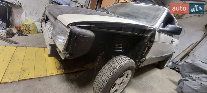 Хэтчбек SEAT Ibiza 1988 в Запорожье фото 7 Хэтчбек SEAT Ibiza 1988 в Запорожье