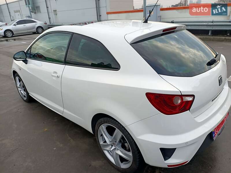 Хэтчбек SEAT Ibiza 2010 в Киеве фото 5 Хэтчбек SEAT Ibiza 2010 в Киеве