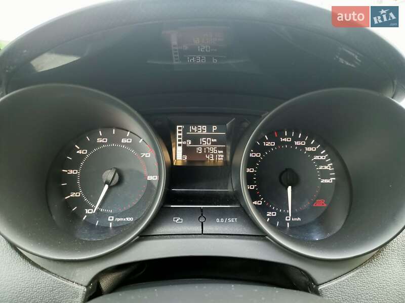 Хэтчбек SEAT Ibiza 2010 в Киеве фото 20 Хэтчбек SEAT Ibiza 2010 в Киеве