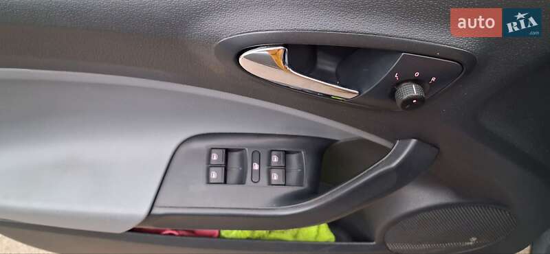 Хетчбек SEAT Ibiza 2015 в Києві