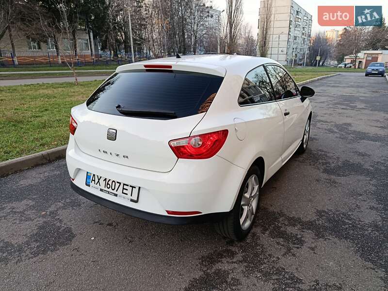 Хэтчбек SEAT Ibiza 2010 в Харькове