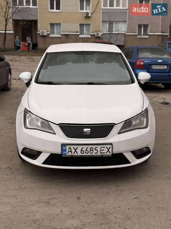 Хэтчбек SEAT Ibiza 2013 в Киеве фото 2 Хэтчбек SEAT Ibiza 2013 в Киеве