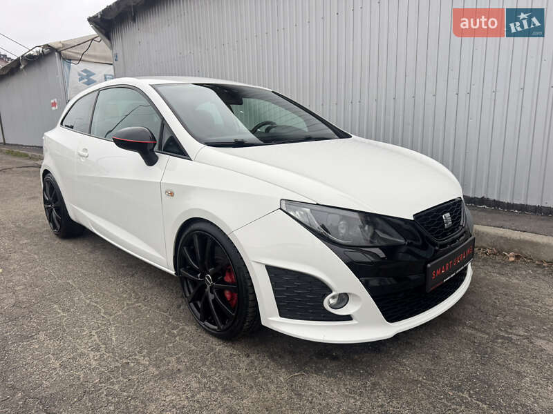 Хэтчбек SEAT Ibiza 2010 в Киеве фото 44 Хэтчбек SEAT Ibiza 2010 в Киеве