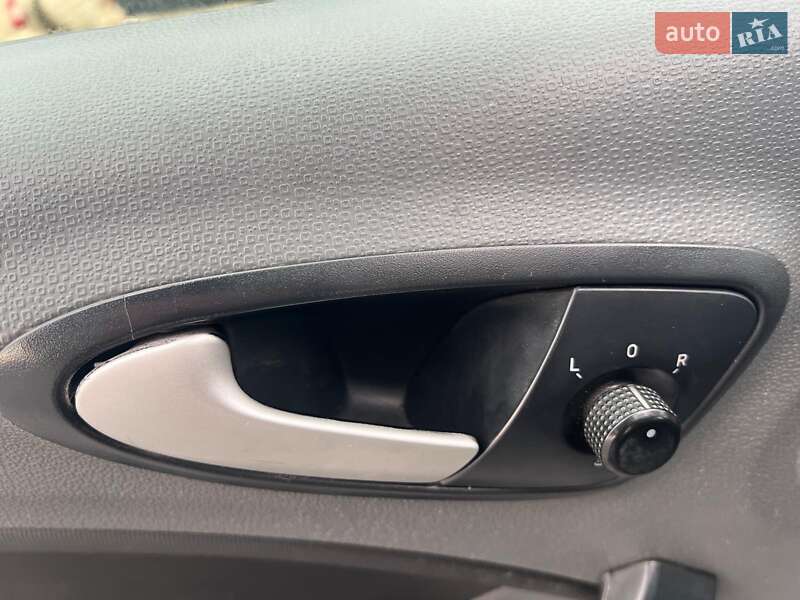Универсал SEAT Ibiza 2011 в Львове фото 16 Универсал SEAT Ibiza 2011 в Львове