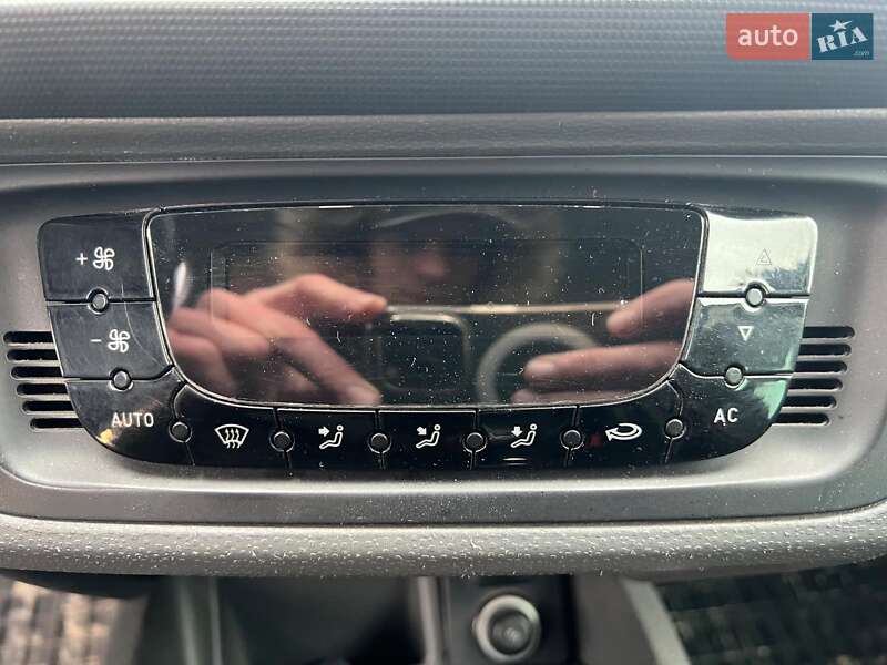 Универсал SEAT Ibiza 2011 в Львове фото 24 Универсал SEAT Ibiza 2011 в Львове