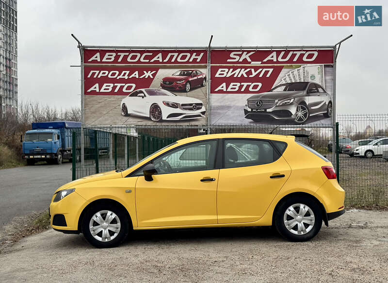 Хетчбек SEAT Ibiza 2011 в Києві