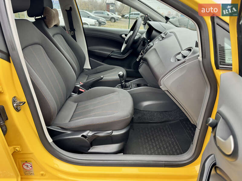 Хетчбек SEAT Ibiza 2011 в Києві